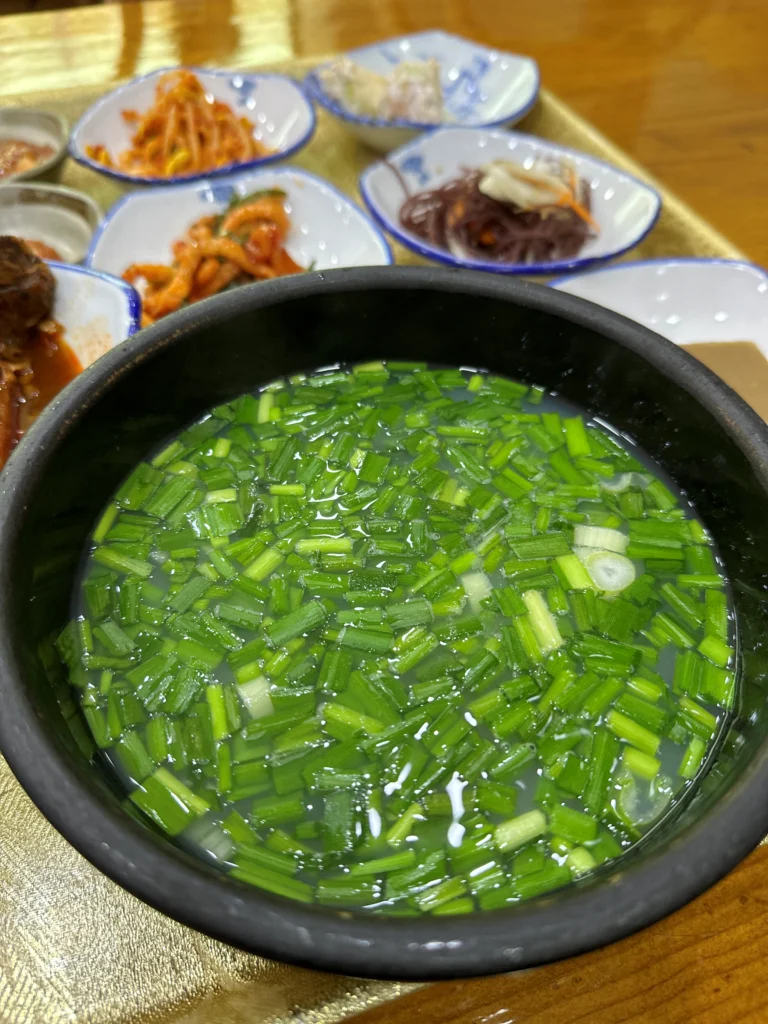 부산 중앙동 섬진강재첩국 재첩국